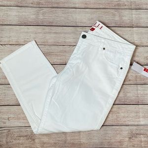NWT Elle White Eyelet Crop Jean - 12